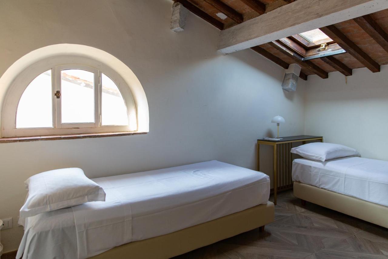 Large 2Br Apartment Near Piazza San Marco فلورنس المظهر الخارجي الصورة